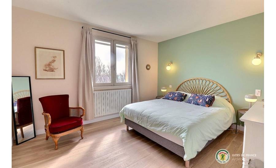 Chambre climatisée avec lit en 160