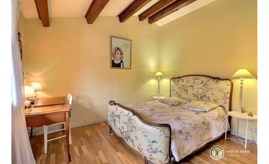 Chambre avec lit en 160