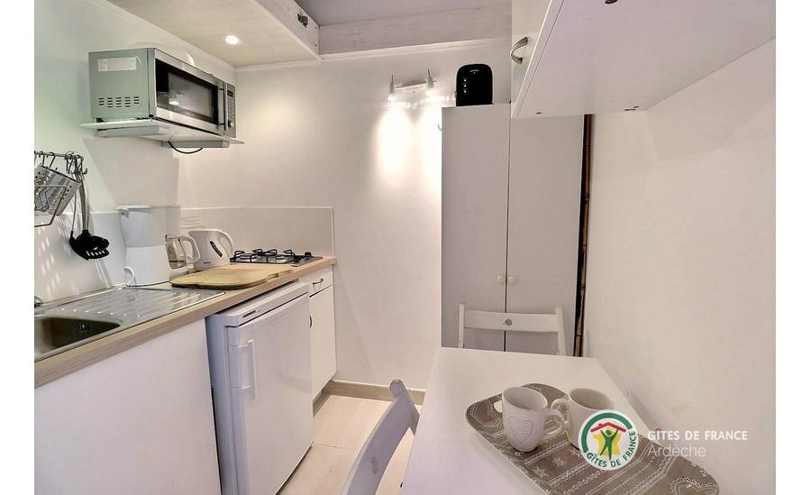Coin kitchenette et table