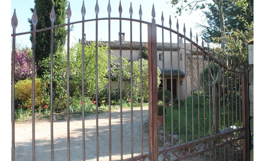 Portail d'entrée de la propriété
